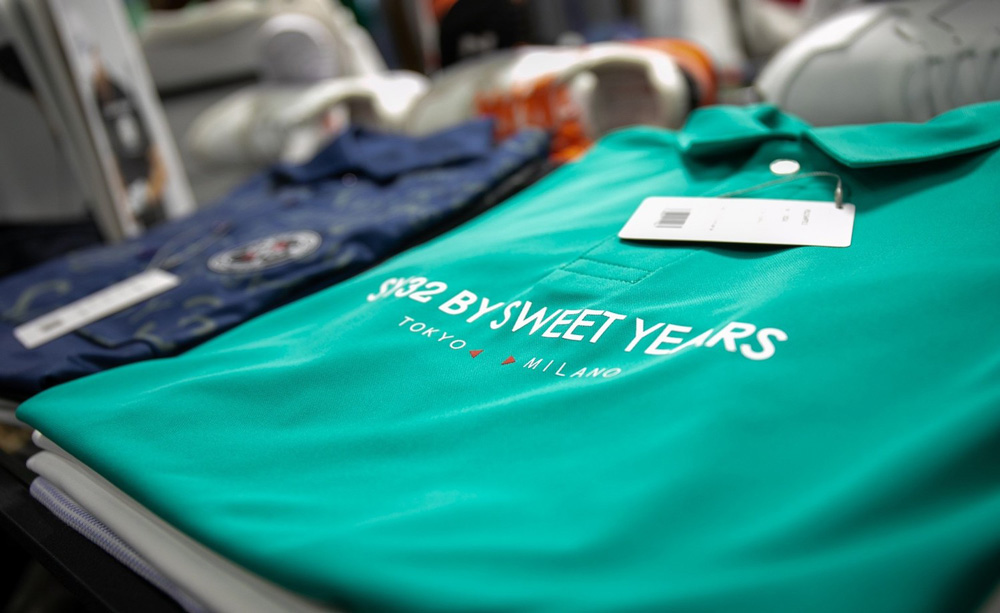 梅村紳士服店の店内商品